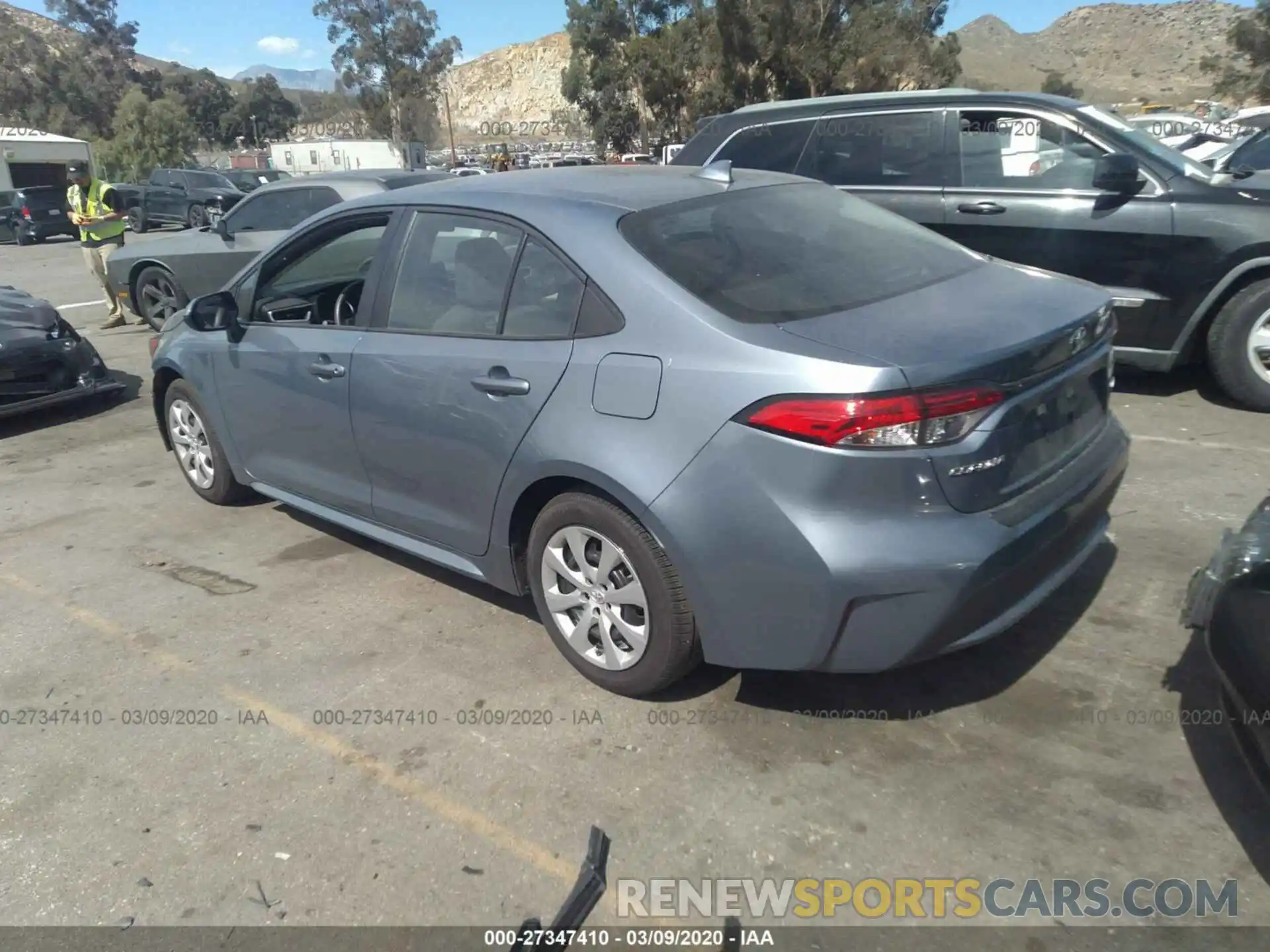 3 Photograph of a damaged car 5YFEPRAE5LP065081 TOYOTA COROLLA 2020