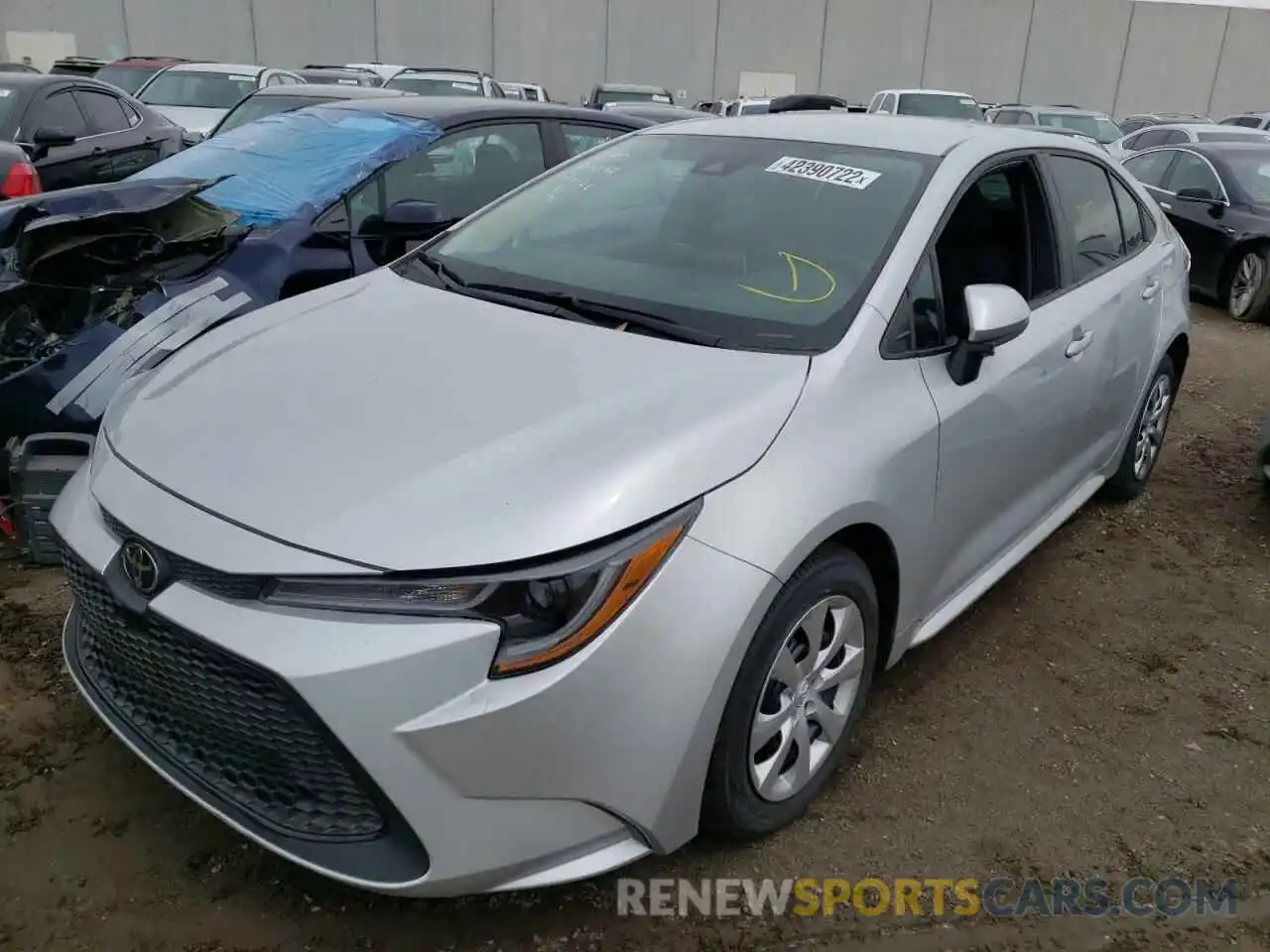 2 Photograph of a damaged car 5YFEPRAE5LP065131 TOYOTA COROLLA 2020