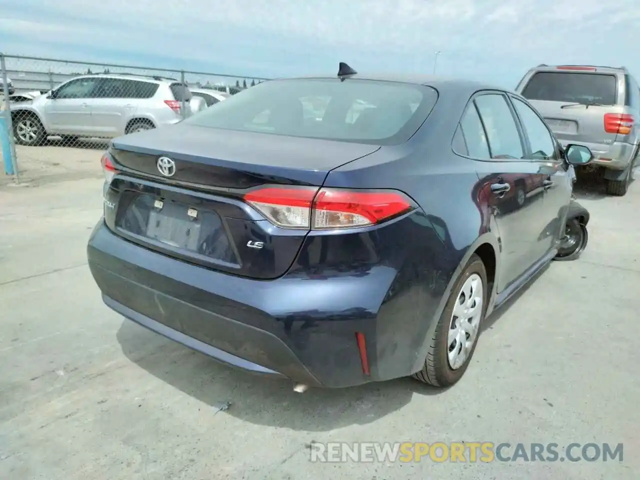 4 Photograph of a damaged car 5YFEPRAE5LP065162 TOYOTA COROLLA 2020