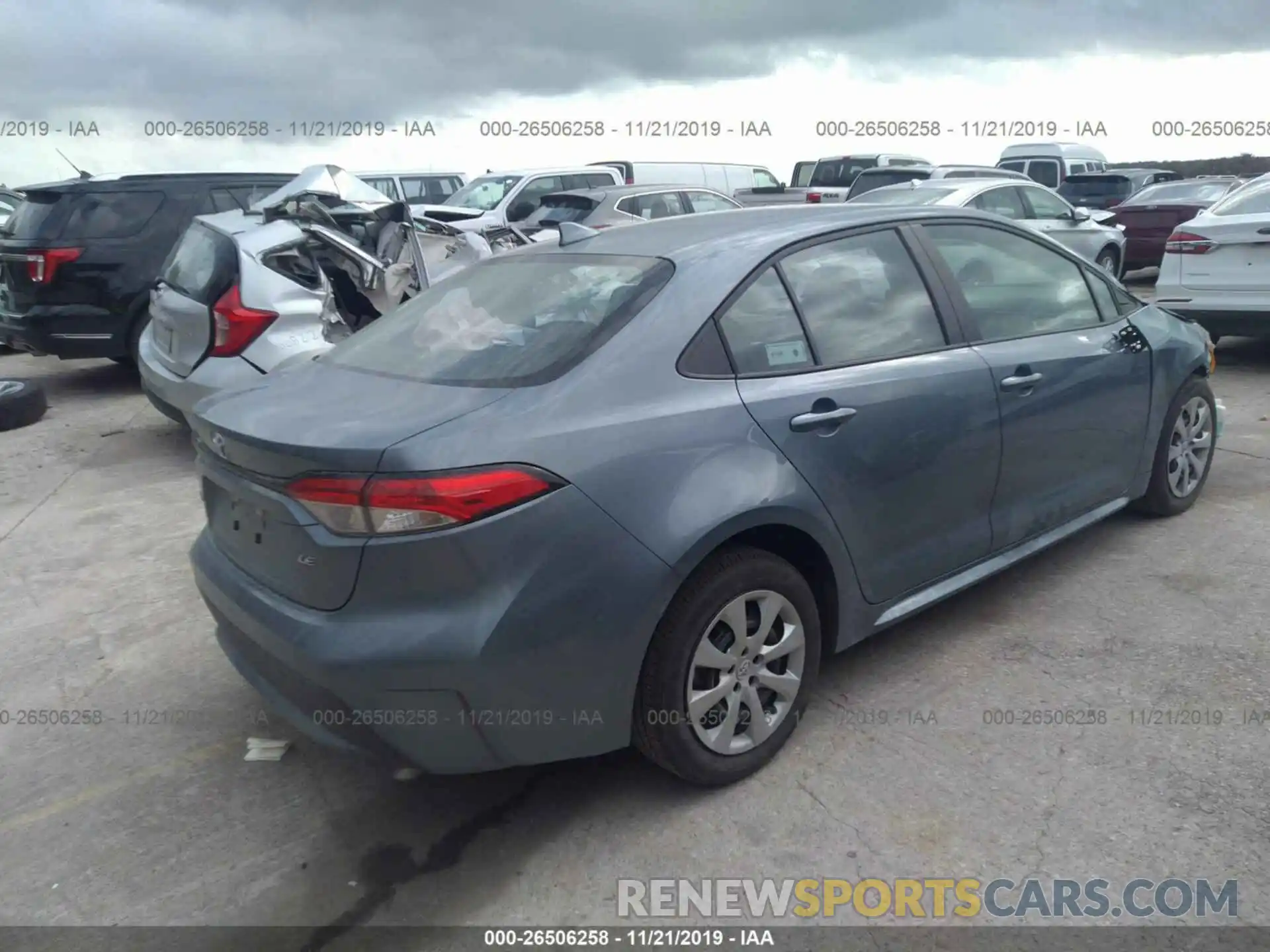 4 Photograph of a damaged car 5YFEPRAE5LP065923 TOYOTA COROLLA 2020