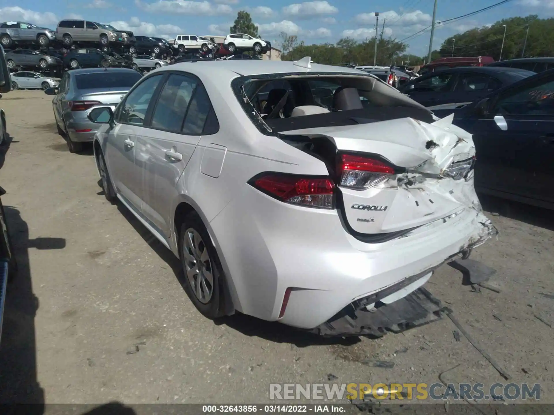 3 Photograph of a damaged car 5YFEPRAE5LP066179 TOYOTA COROLLA 2020