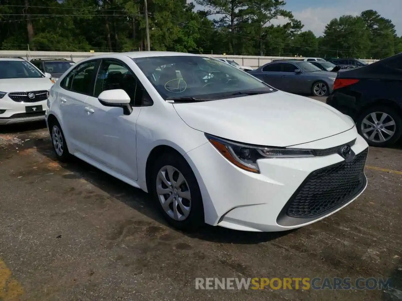 1 Photograph of a damaged car 5YFEPRAE5LP066666 TOYOTA COROLLA 2020