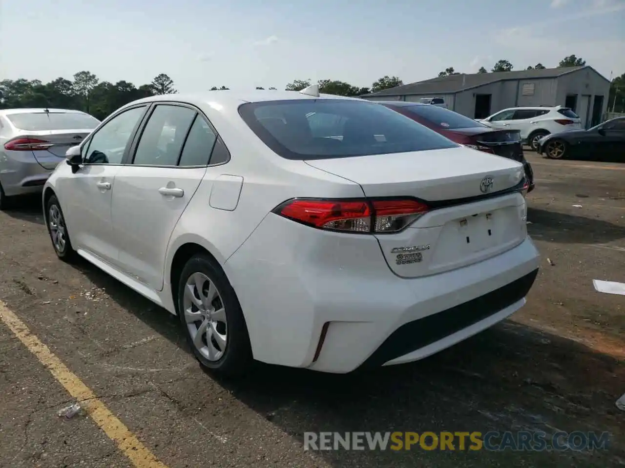 3 Photograph of a damaged car 5YFEPRAE5LP066666 TOYOTA COROLLA 2020