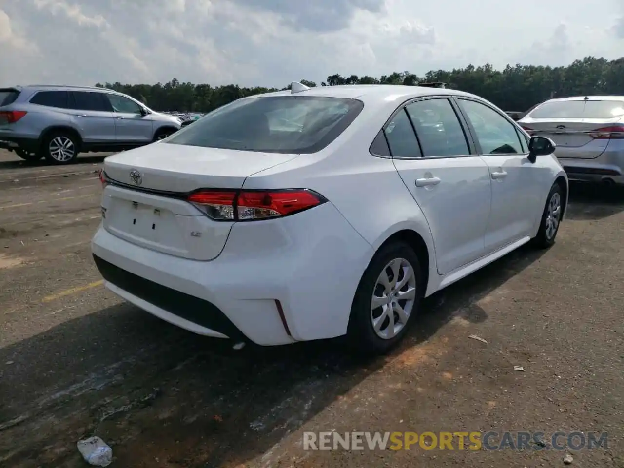 4 Photograph of a damaged car 5YFEPRAE5LP066666 TOYOTA COROLLA 2020