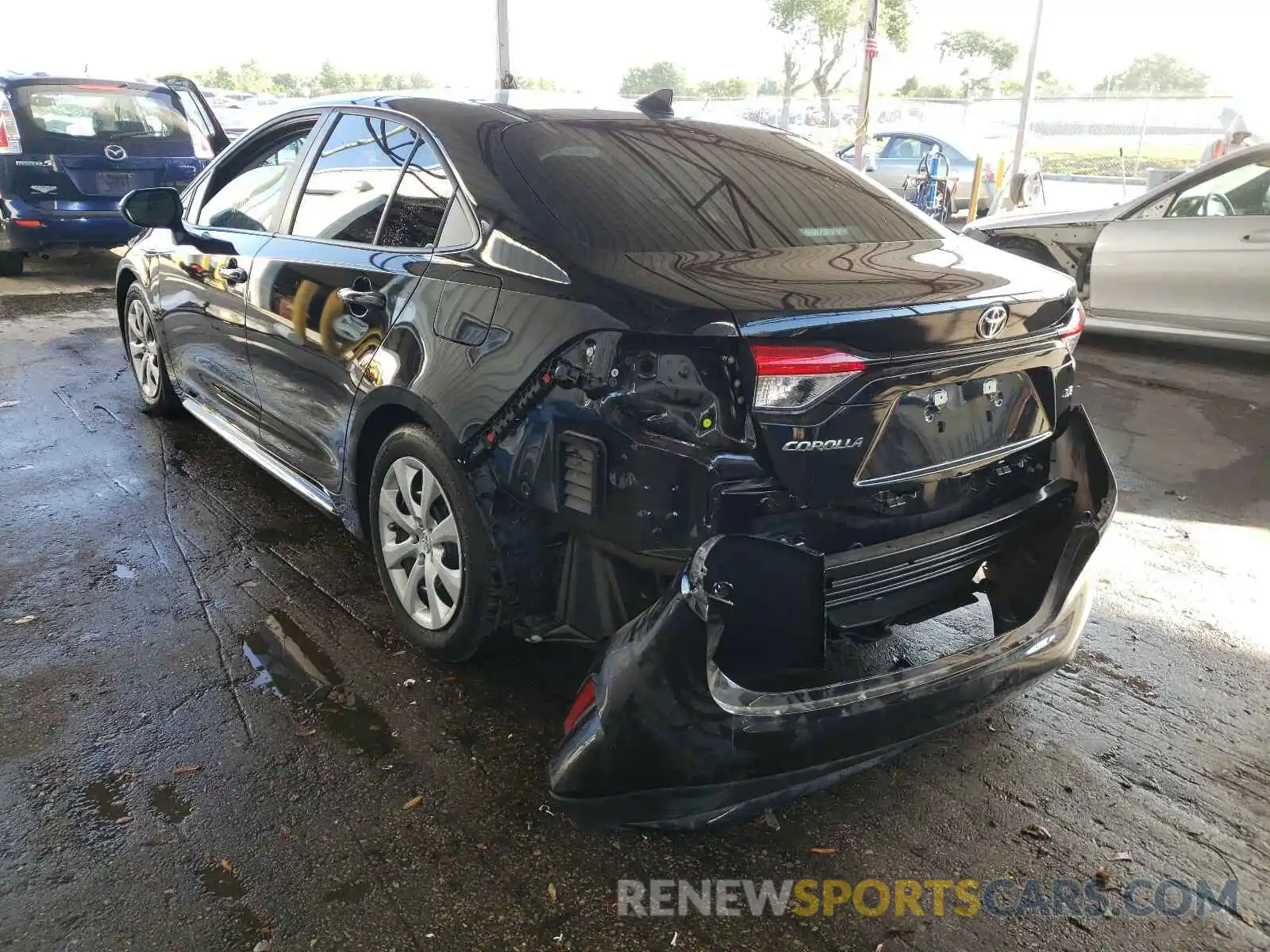 3 Фотография поврежденного автомобиля 5YFEPRAE5LP070748 TOYOTA COROLLA 2020