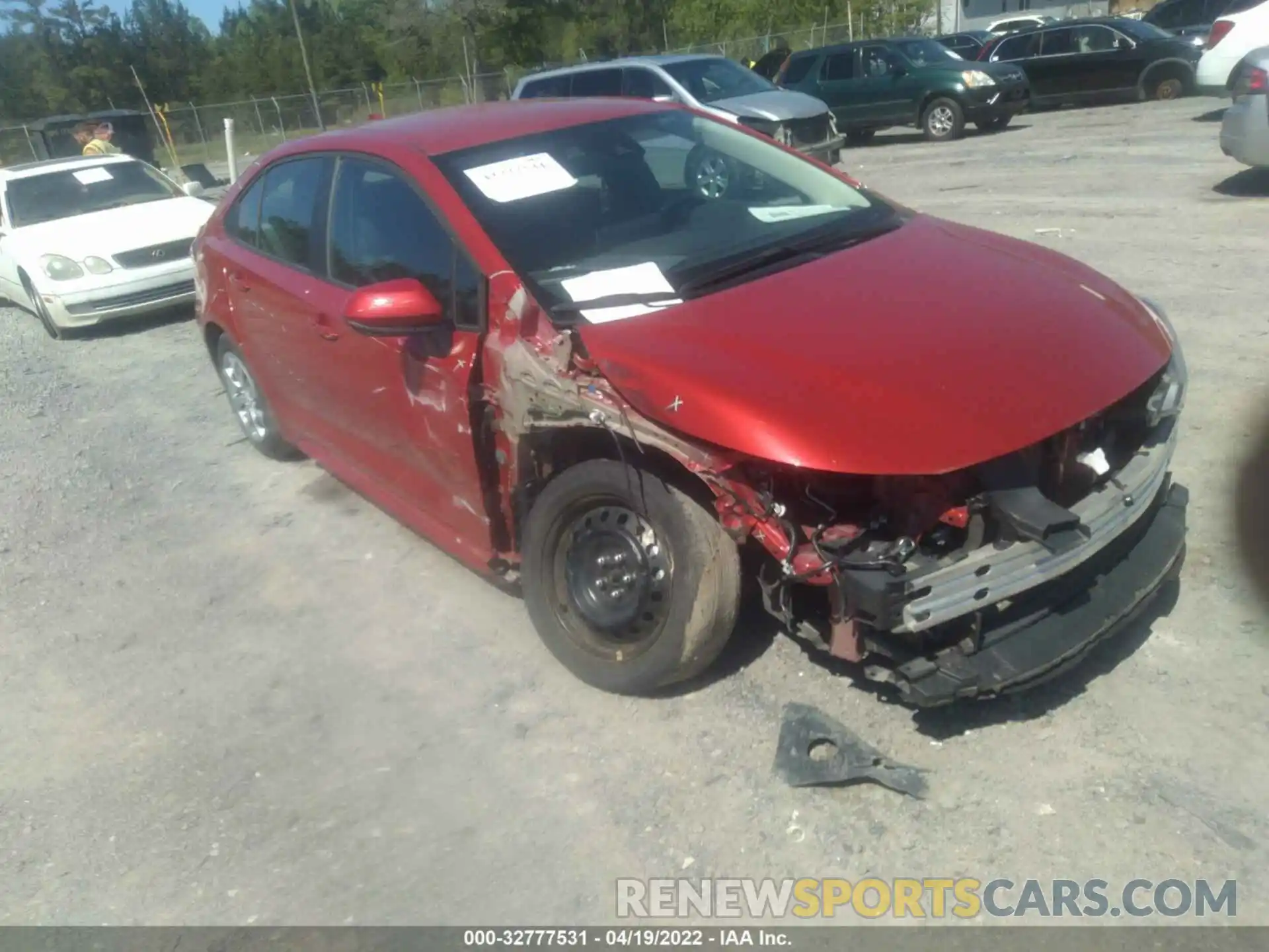 6 Photograph of a damaged car 5YFEPRAE5LP072726 TOYOTA COROLLA 2020