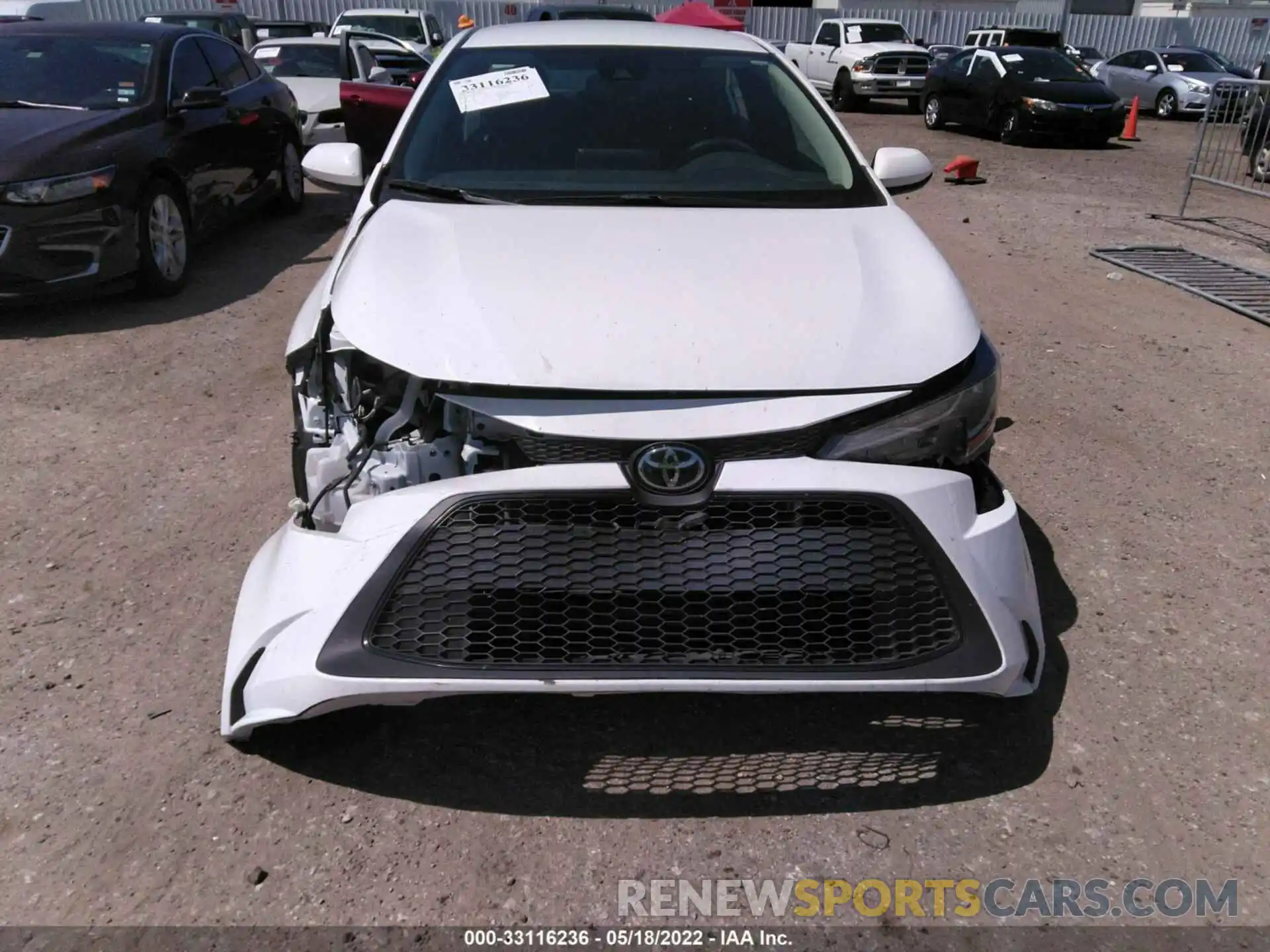 6 Photograph of a damaged car 5YFEPRAE5LP073861 TOYOTA COROLLA 2020