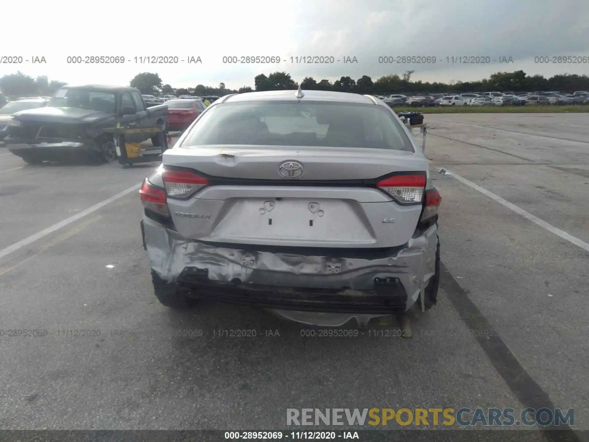 6 Photograph of a damaged car 5YFEPRAE5LP074220 TOYOTA COROLLA 2020