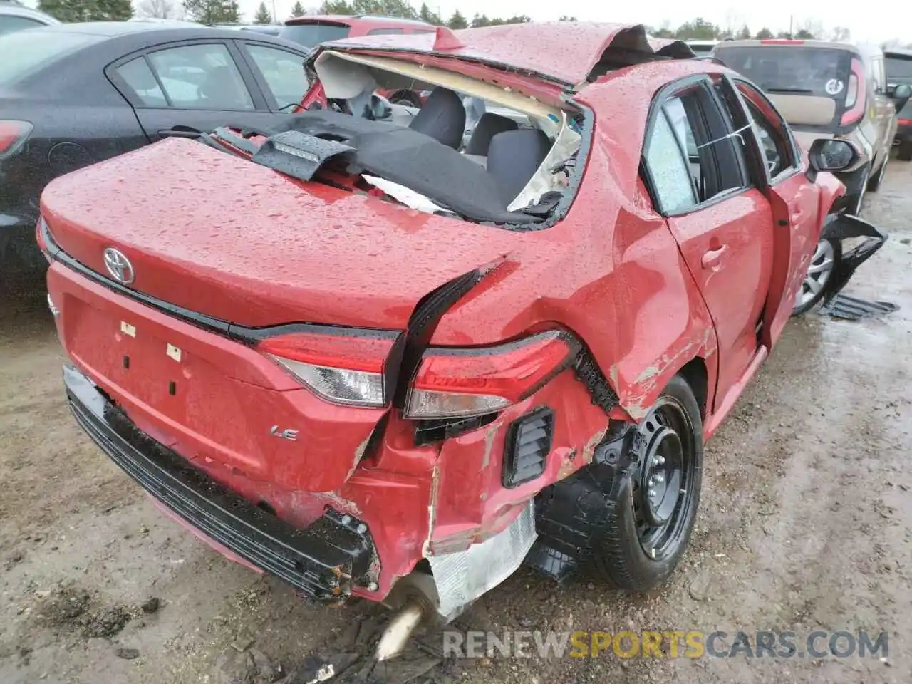 4 Photograph of a damaged car 5YFEPRAE5LP074931 TOYOTA COROLLA 2020