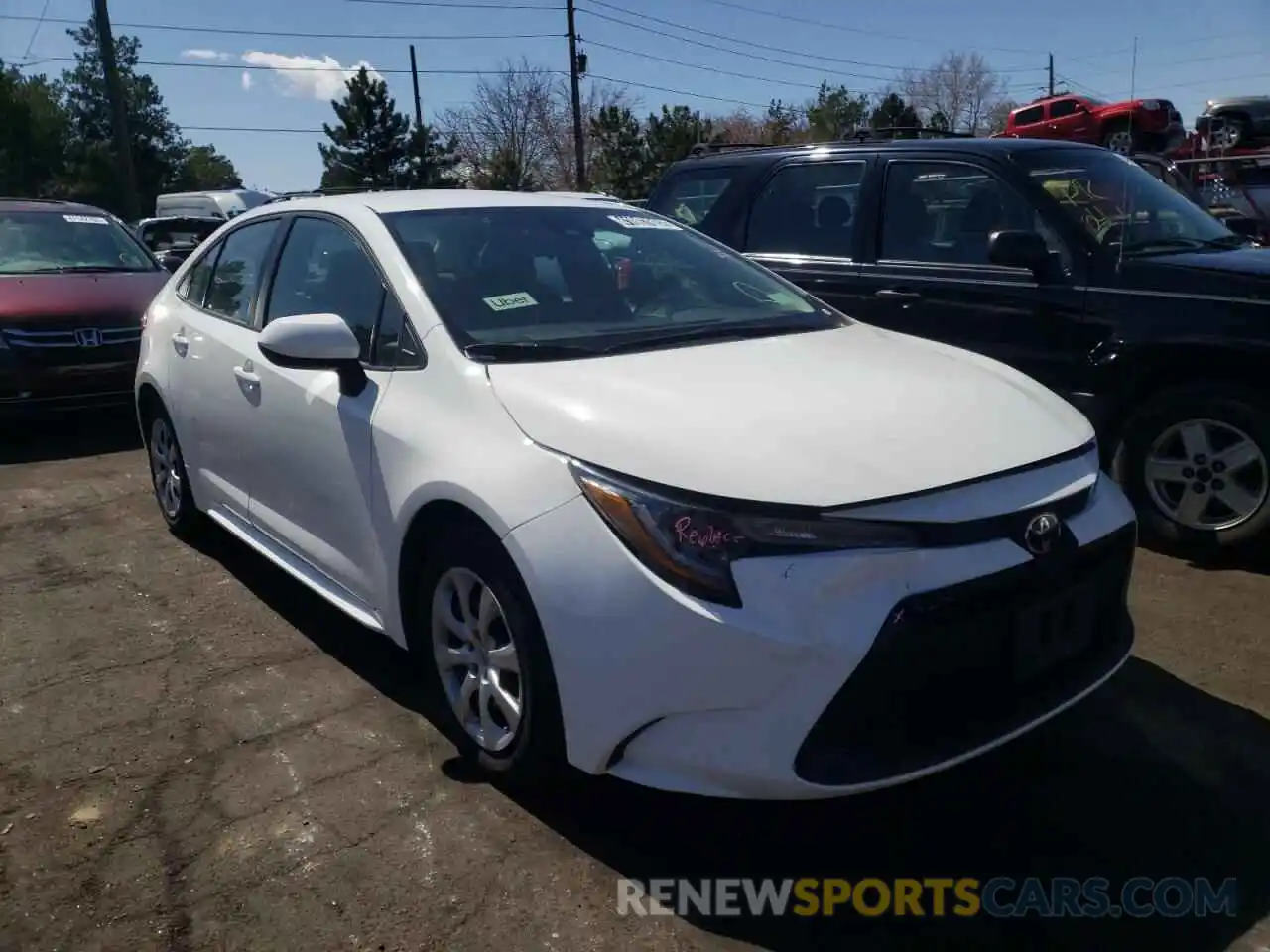 1 Photograph of a damaged car 5YFEPRAE5LP076596 TOYOTA COROLLA 2020