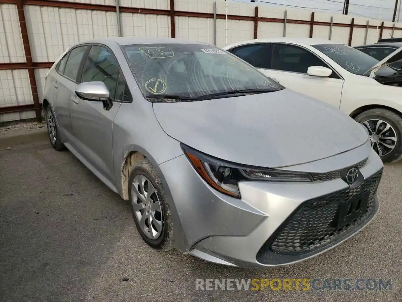 1 Photograph of a damaged car 5YFEPRAE5LP076842 TOYOTA COROLLA 2020