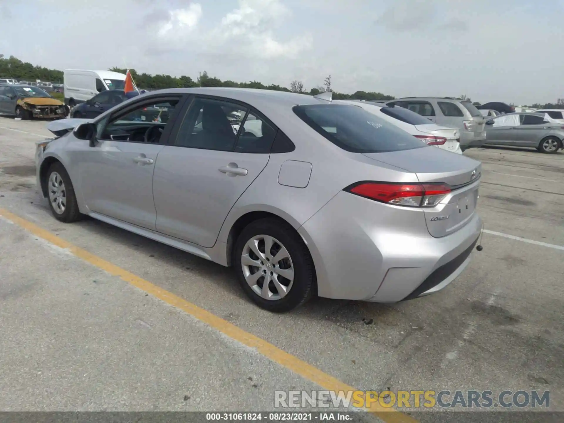 3 Photograph of a damaged car 5YFEPRAE5LP077022 TOYOTA COROLLA 2020