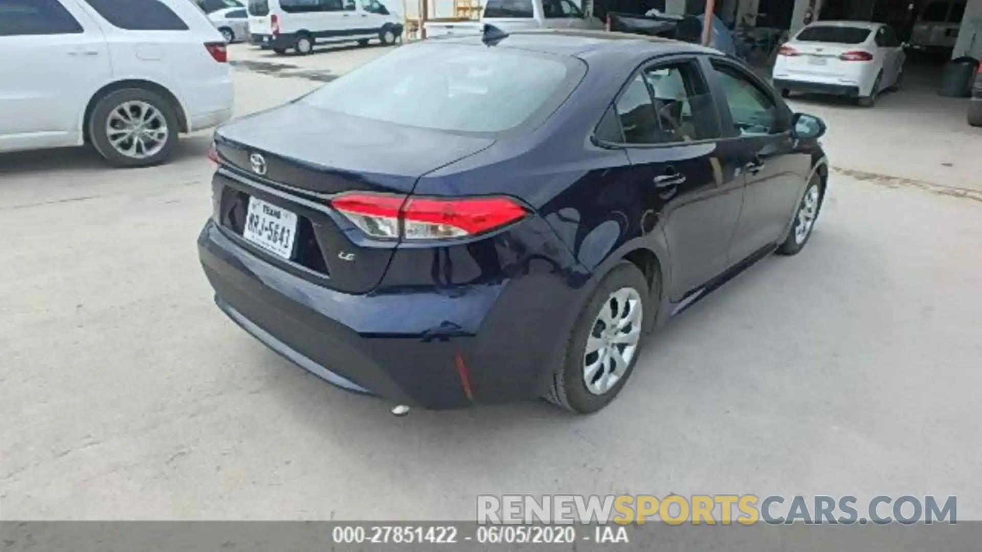 4 Photograph of a damaged car 5YFEPRAE5LP077232 TOYOTA COROLLA 2020