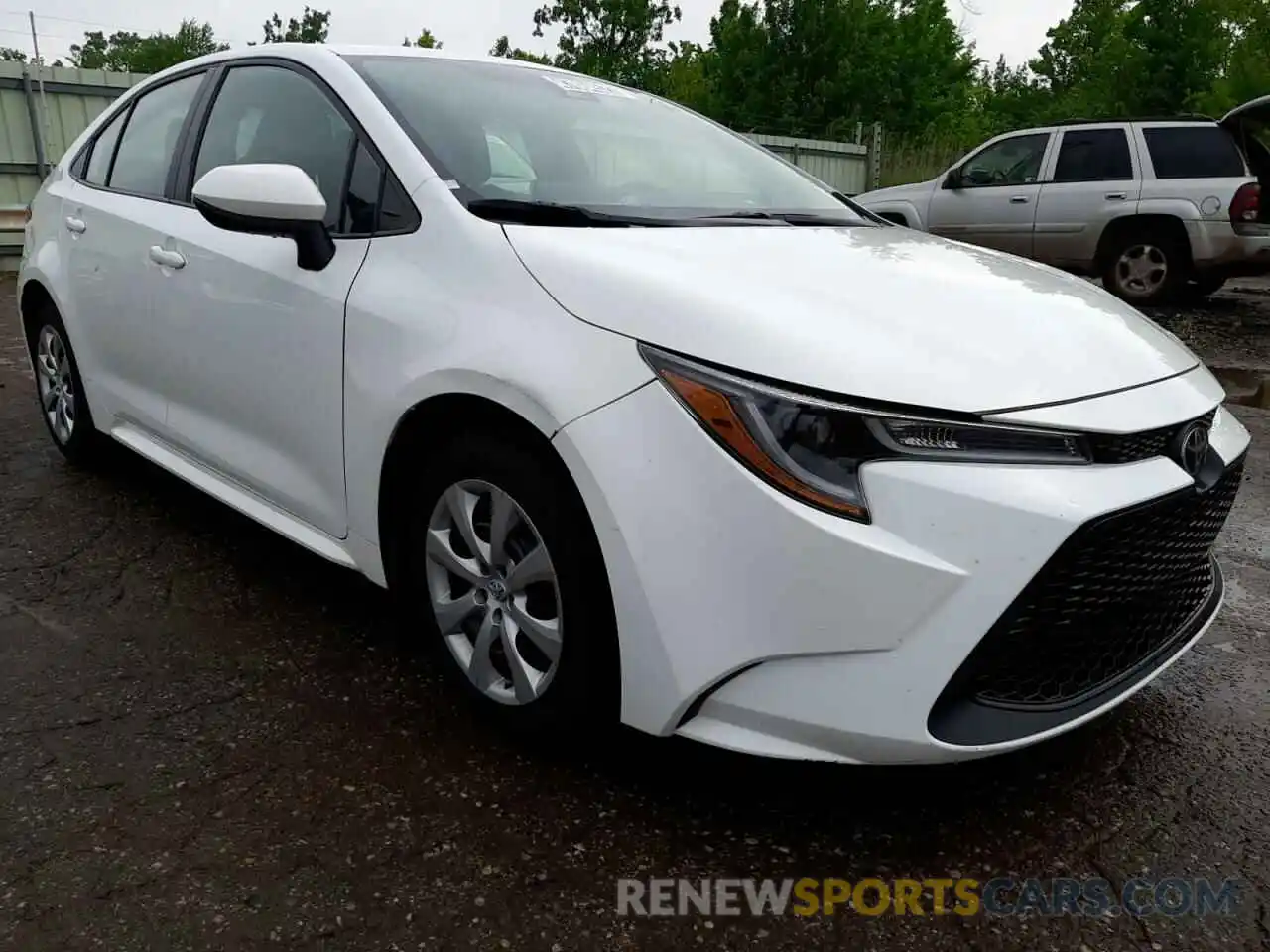 1 Photograph of a damaged car 5YFEPRAE5LP077280 TOYOTA COROLLA 2020