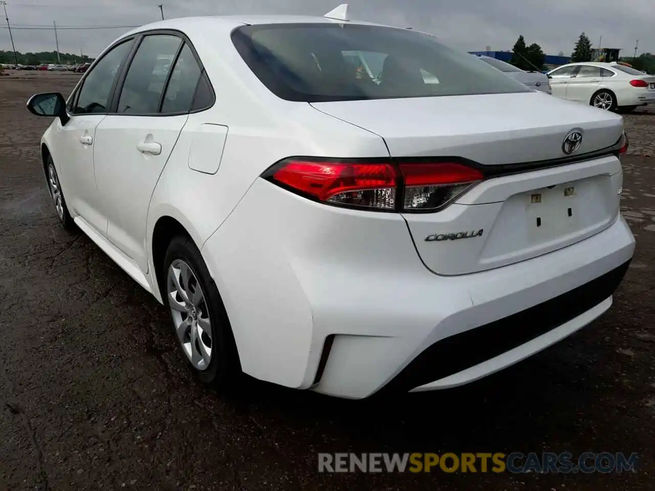 3 Photograph of a damaged car 5YFEPRAE5LP077280 TOYOTA COROLLA 2020