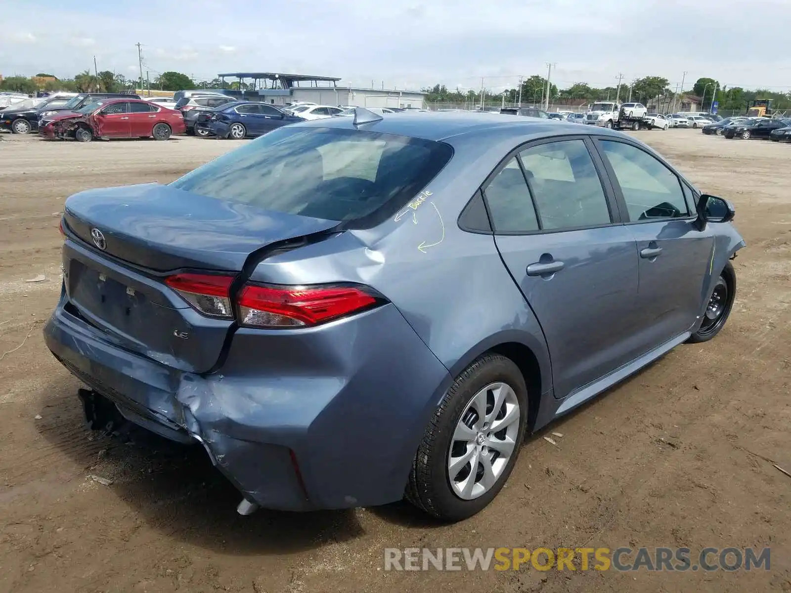 4 Photograph of a damaged car 5YFEPRAE5LP077358 TOYOTA COROLLA 2020