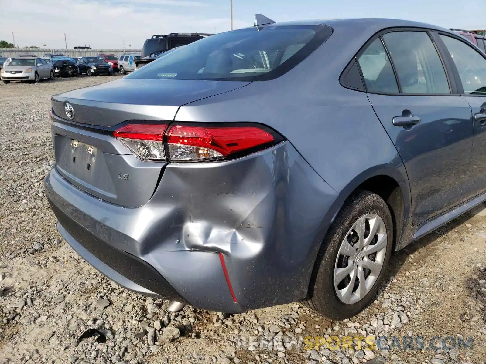 9 Photograph of a damaged car 5YFEPRAE5LP077361 TOYOTA COROLLA 2020