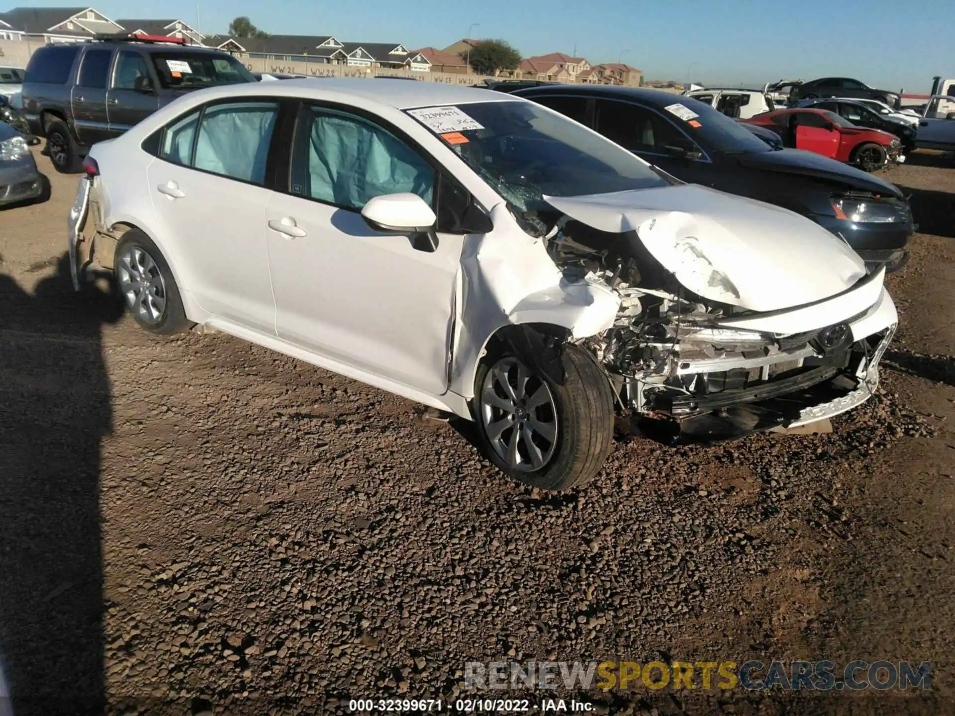 1 Photograph of a damaged car 5YFEPRAE5LP078266 TOYOTA COROLLA 2020