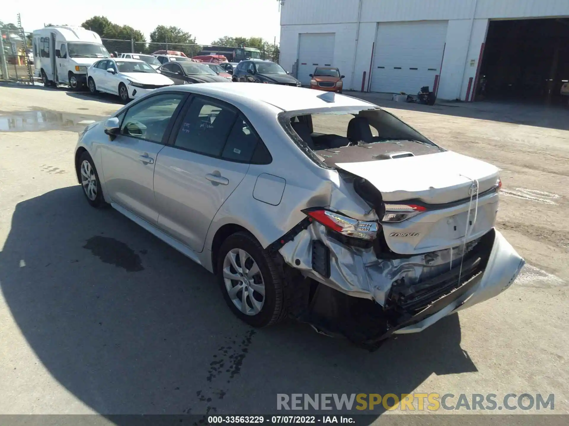 3 Photograph of a damaged car 5YFEPRAE5LP078767 TOYOTA COROLLA 2020