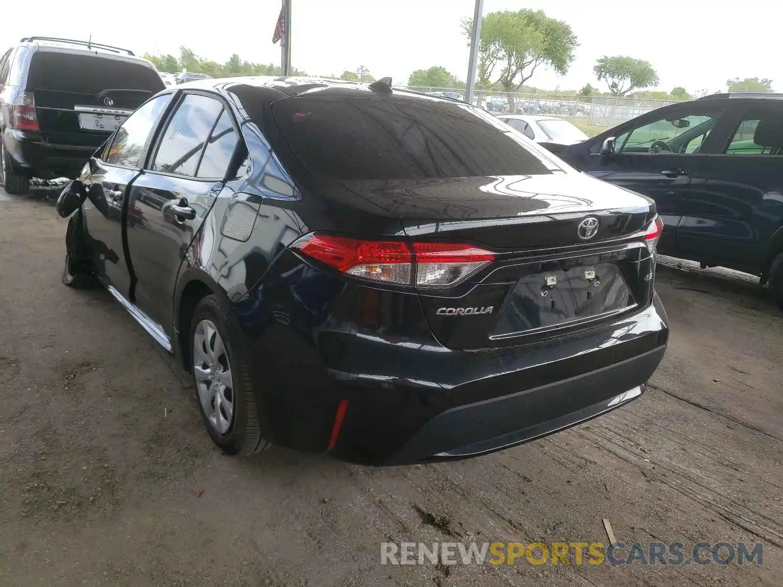 3 Photograph of a damaged car 5YFEPRAE5LP079062 TOYOTA COROLLA 2020