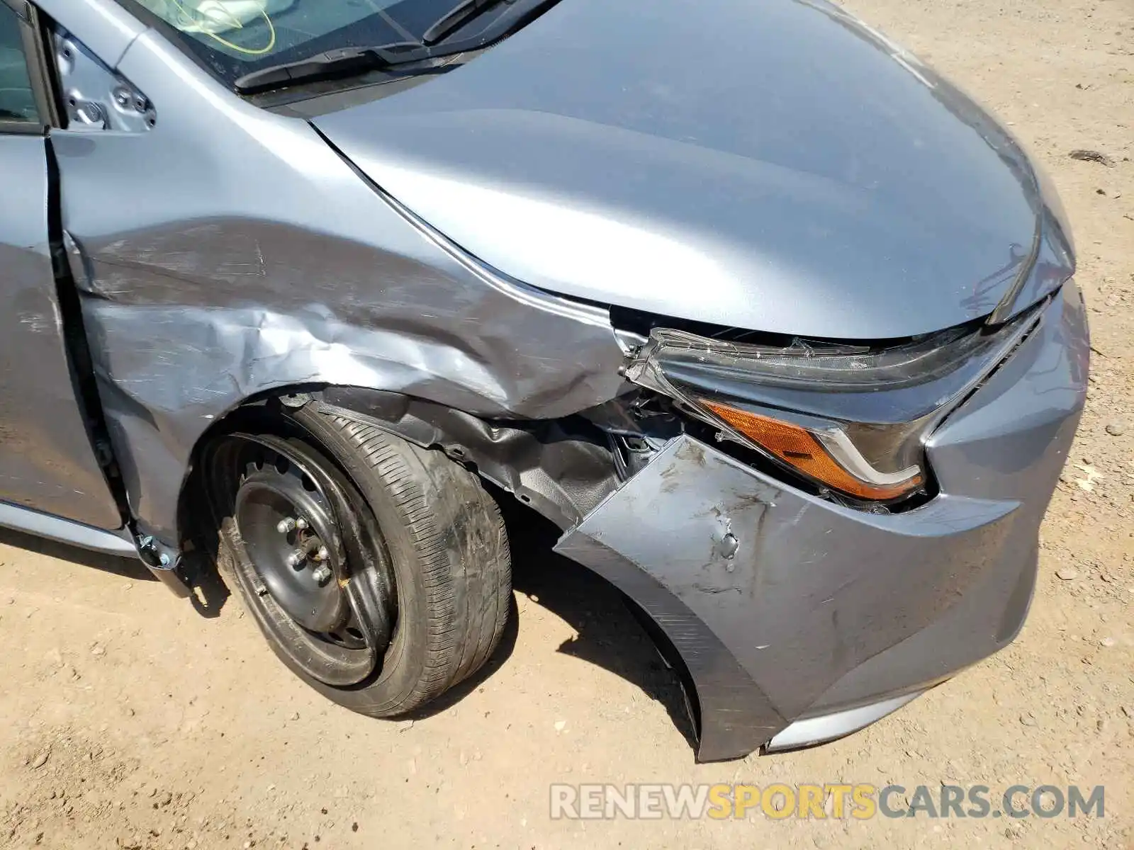 9 Photograph of a damaged car 5YFEPRAE5LP079305 TOYOTA COROLLA 2020