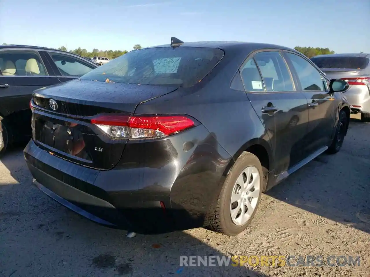 4 Photograph of a damaged car 5YFEPRAE5LP079885 TOYOTA COROLLA 2020