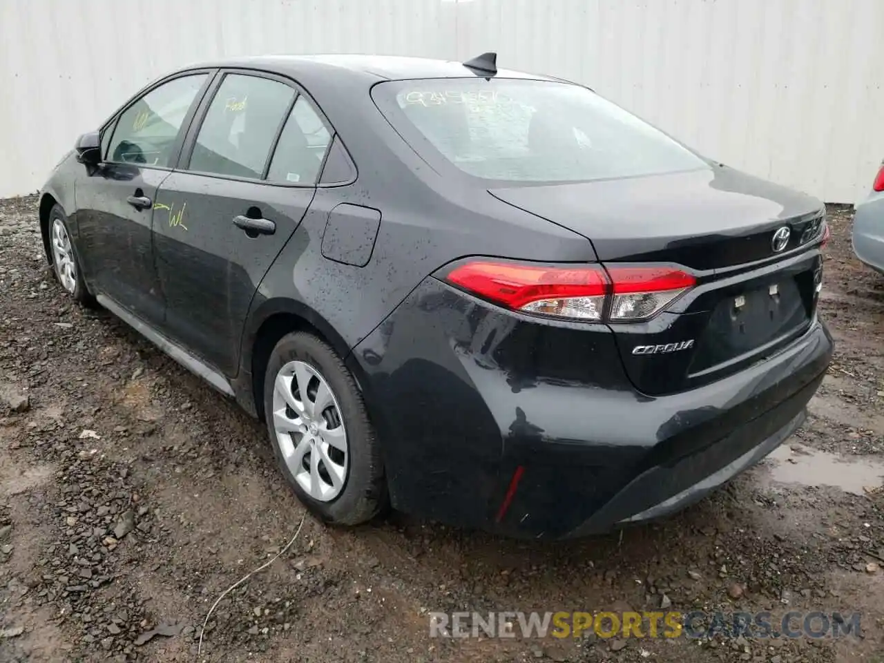 3 Photograph of a damaged car 5YFEPRAE5LP080325 TOYOTA COROLLA 2020