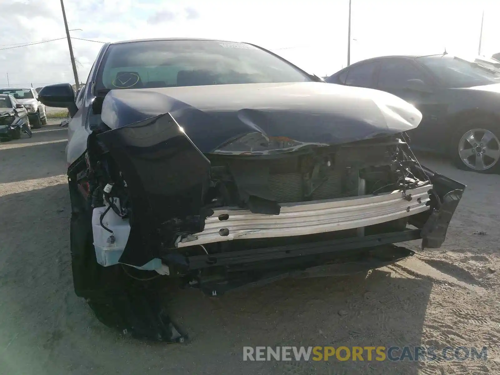 9 Photograph of a damaged car 5YFEPRAE5LP081748 TOYOTA COROLLA 2020