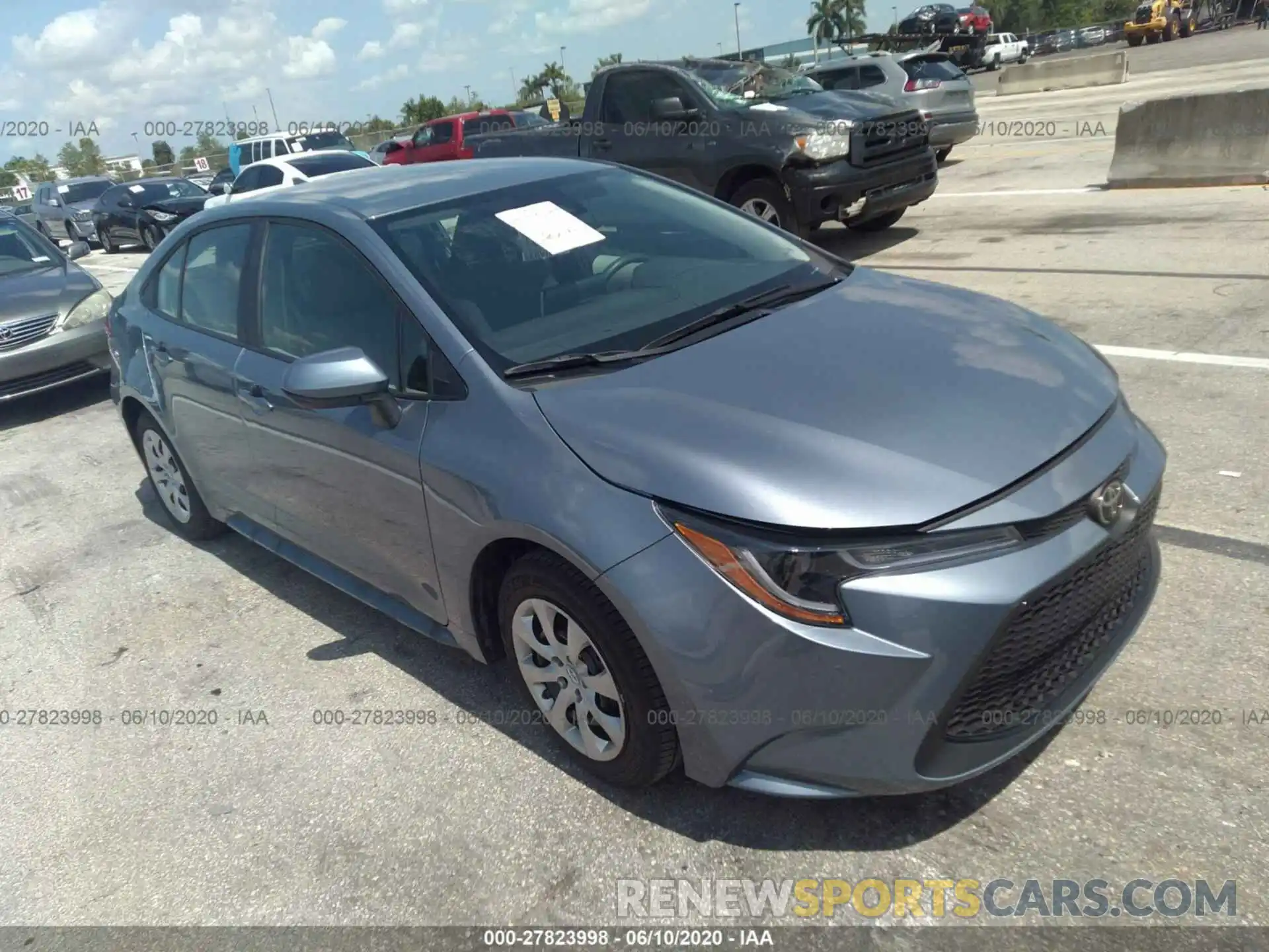 1 Photograph of a damaged car 5YFEPRAE5LP082334 TOYOTA COROLLA 2020