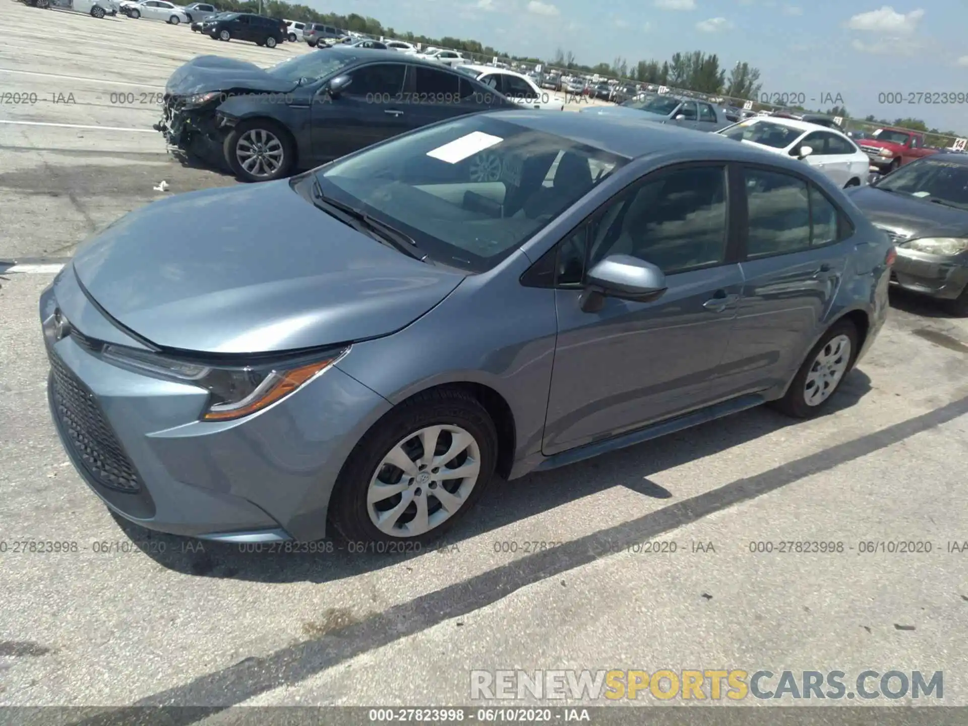 2 Photograph of a damaged car 5YFEPRAE5LP082334 TOYOTA COROLLA 2020