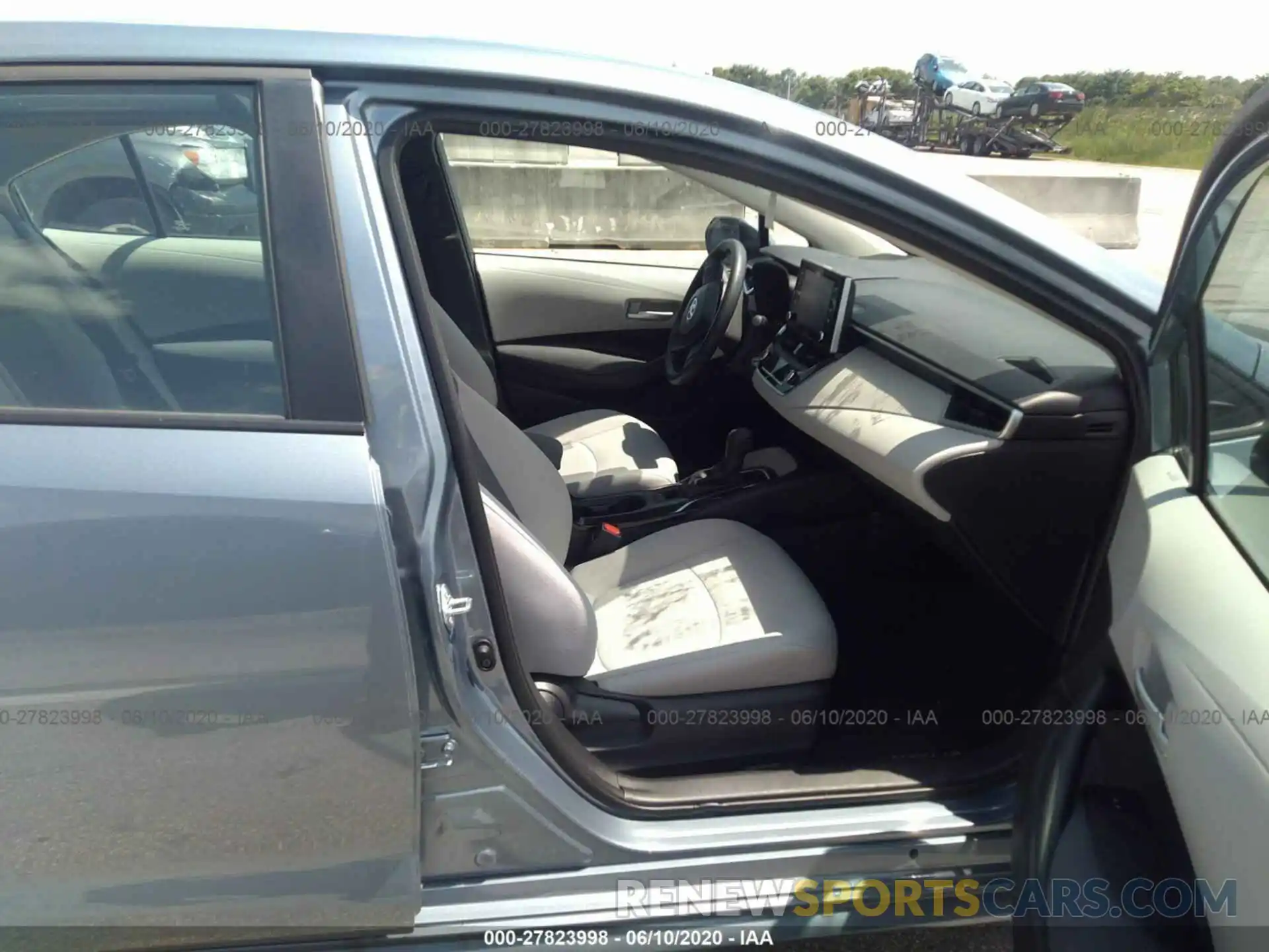 5 Photograph of a damaged car 5YFEPRAE5LP082334 TOYOTA COROLLA 2020