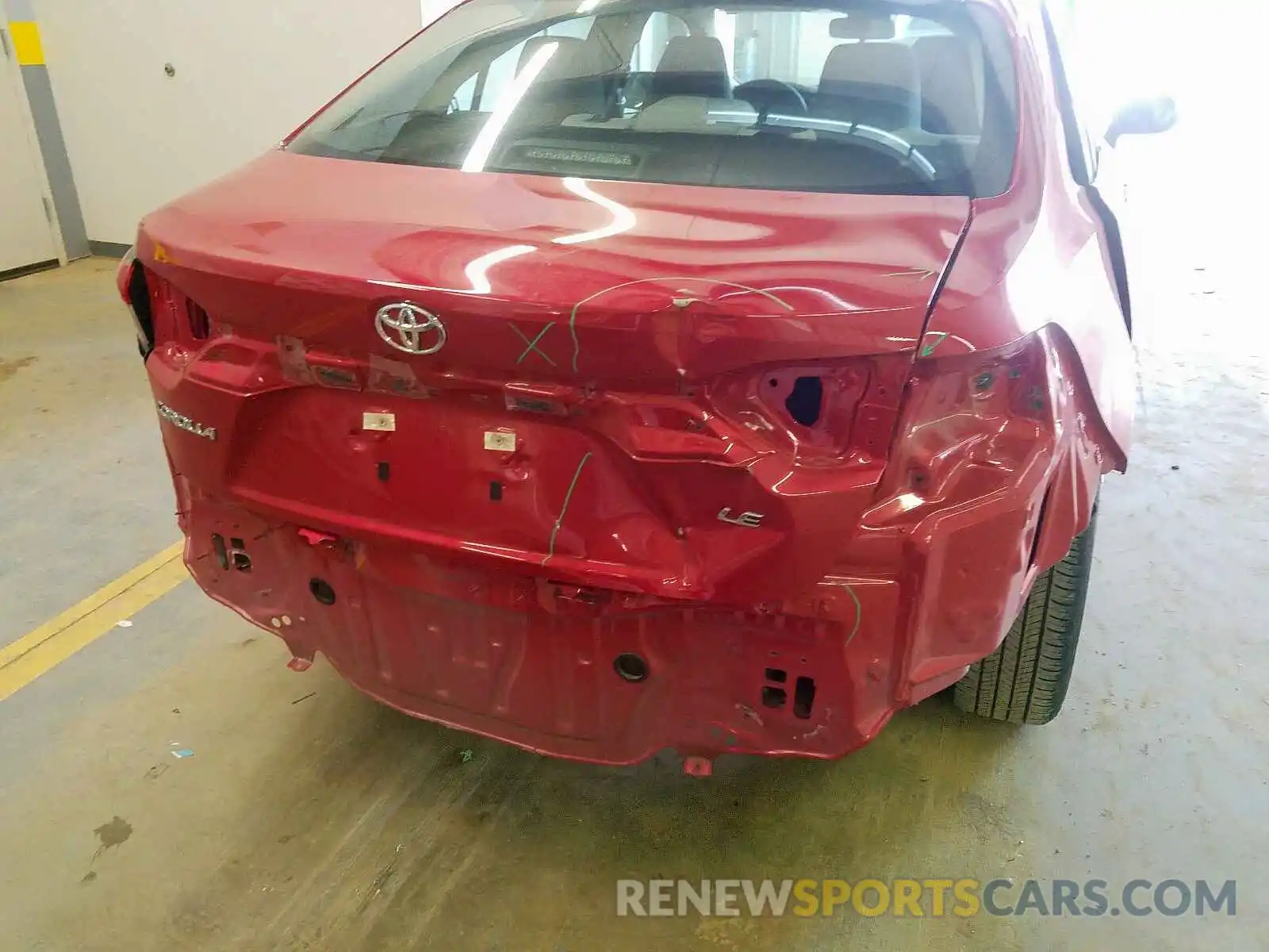 9 Photograph of a damaged car 5YFEPRAE5LP082530 TOYOTA COROLLA 2020