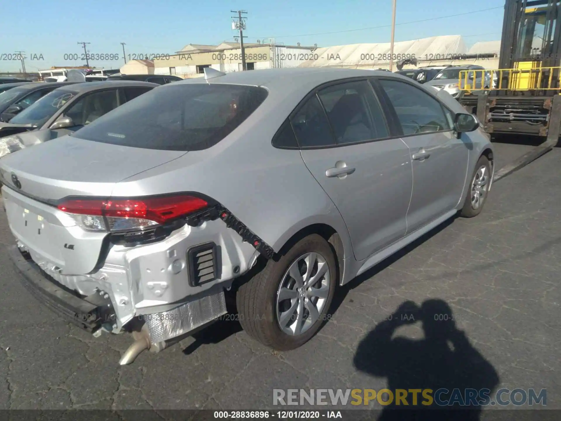 4 Photograph of a damaged car 5YFEPRAE5LP082673 TOYOTA COROLLA 2020