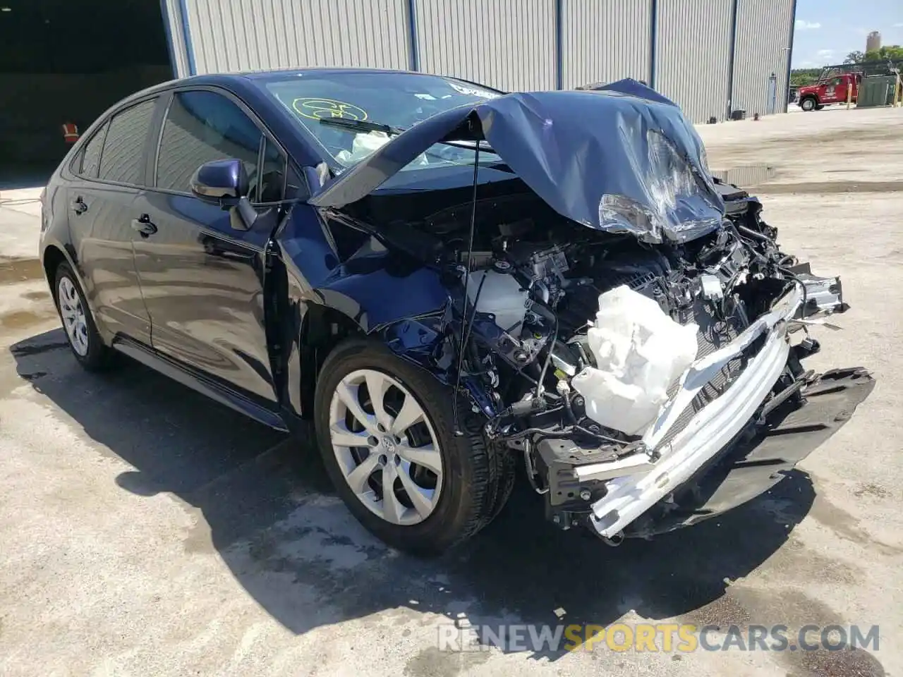 1 Photograph of a damaged car 5YFEPRAE5LP084472 TOYOTA COROLLA 2020