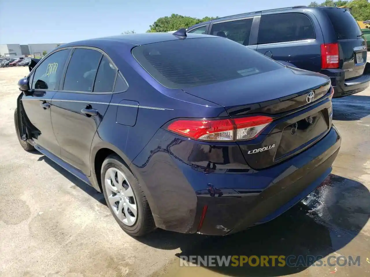 3 Photograph of a damaged car 5YFEPRAE5LP084472 TOYOTA COROLLA 2020