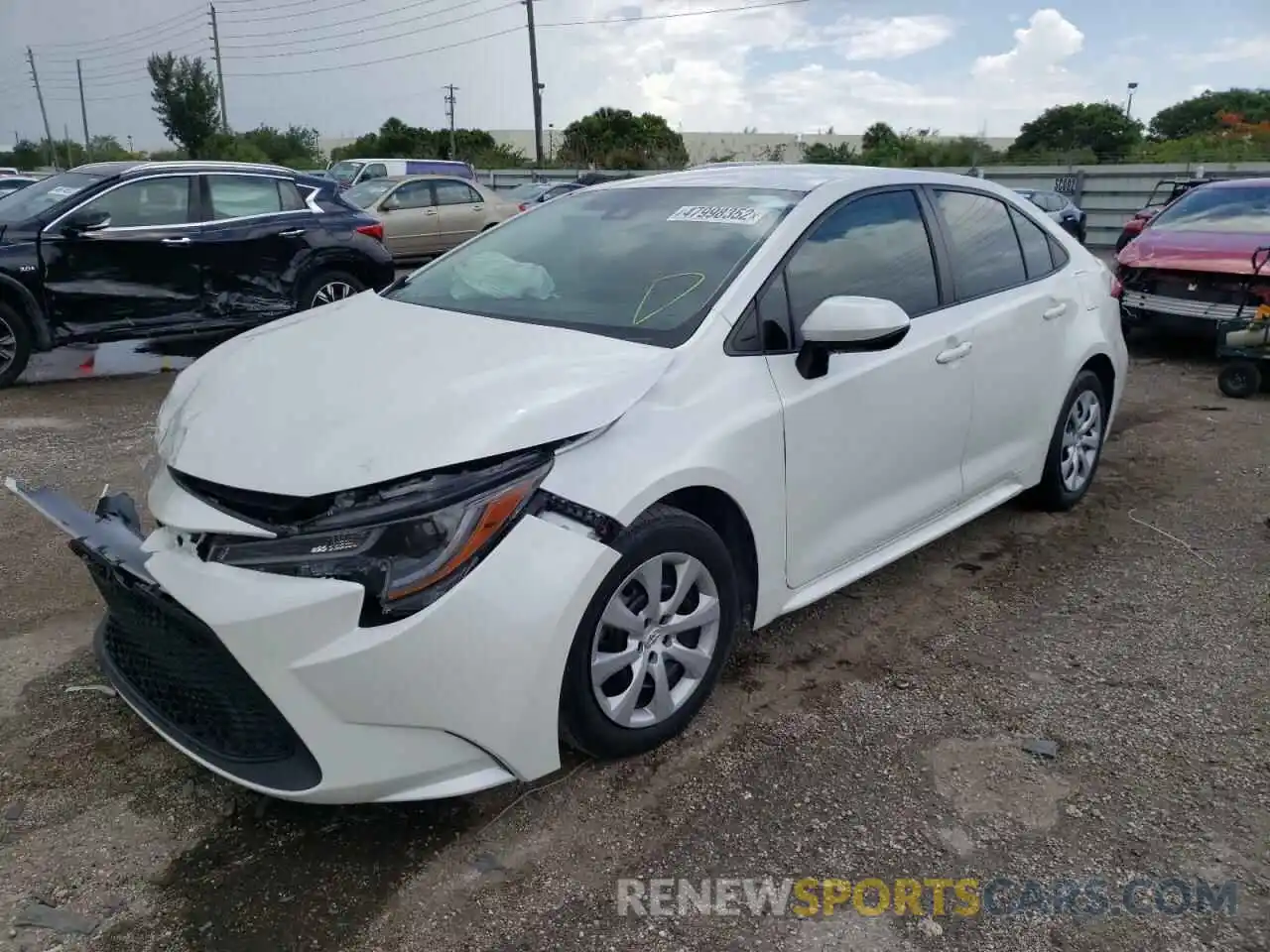 2 Photograph of a damaged car 5YFEPRAE5LP085539 TOYOTA COROLLA 2020