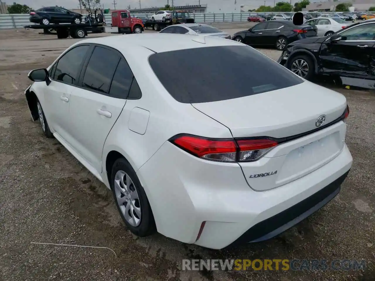 3 Photograph of a damaged car 5YFEPRAE5LP085539 TOYOTA COROLLA 2020