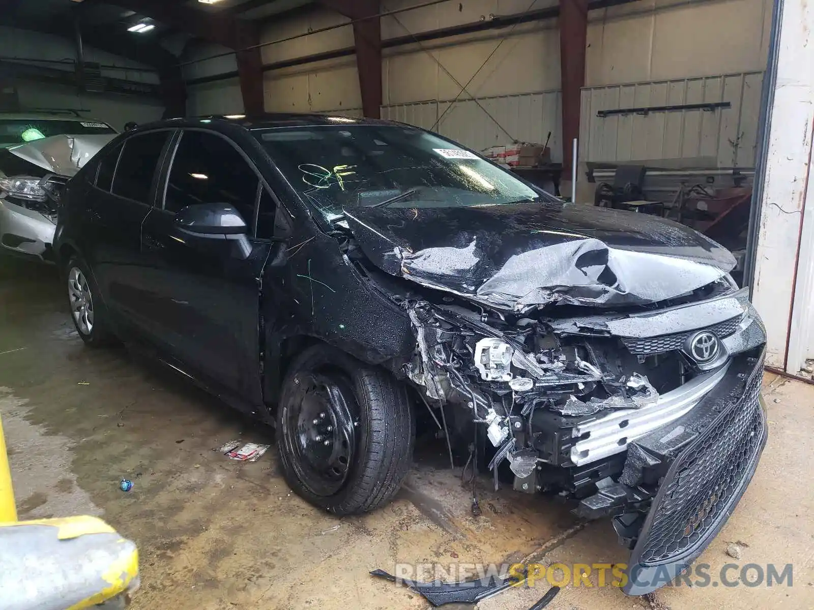 1 Photograph of a damaged car 5YFEPRAE5LP086027 TOYOTA COROLLA 2020