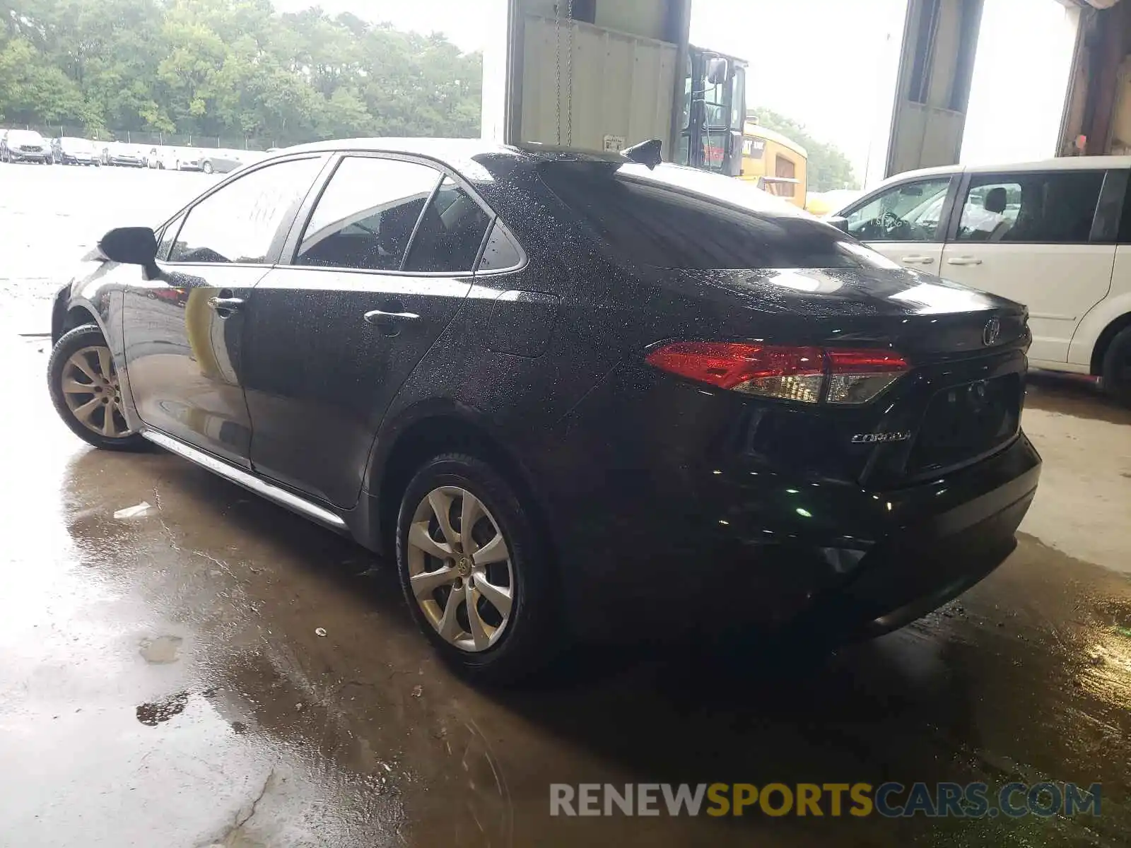 3 Photograph of a damaged car 5YFEPRAE5LP086027 TOYOTA COROLLA 2020