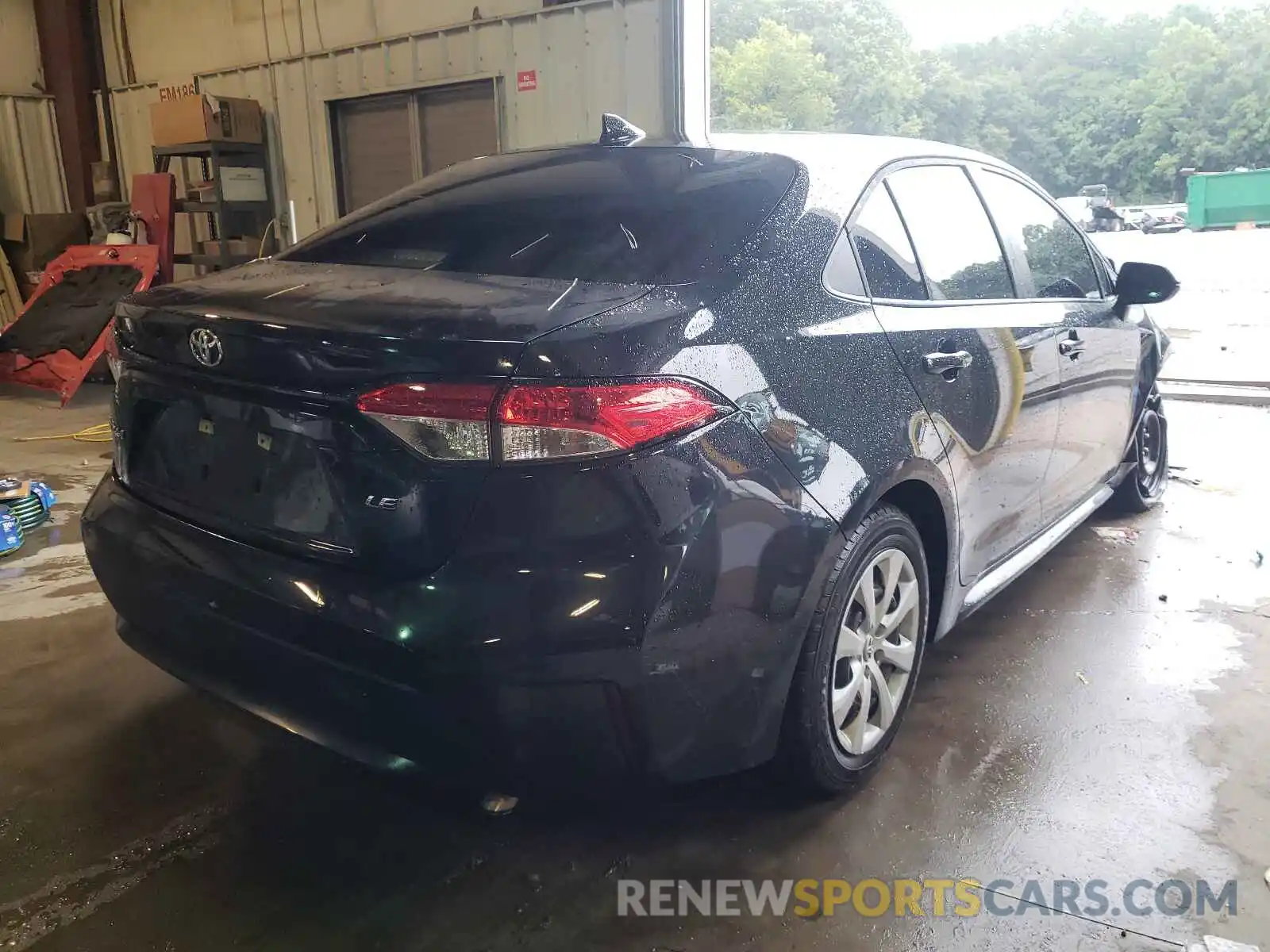 4 Photograph of a damaged car 5YFEPRAE5LP086027 TOYOTA COROLLA 2020