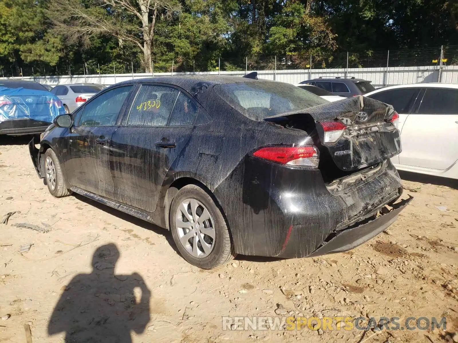 3 Photograph of a damaged car 5YFEPRAE5LP086545 TOYOTA COROLLA 2020