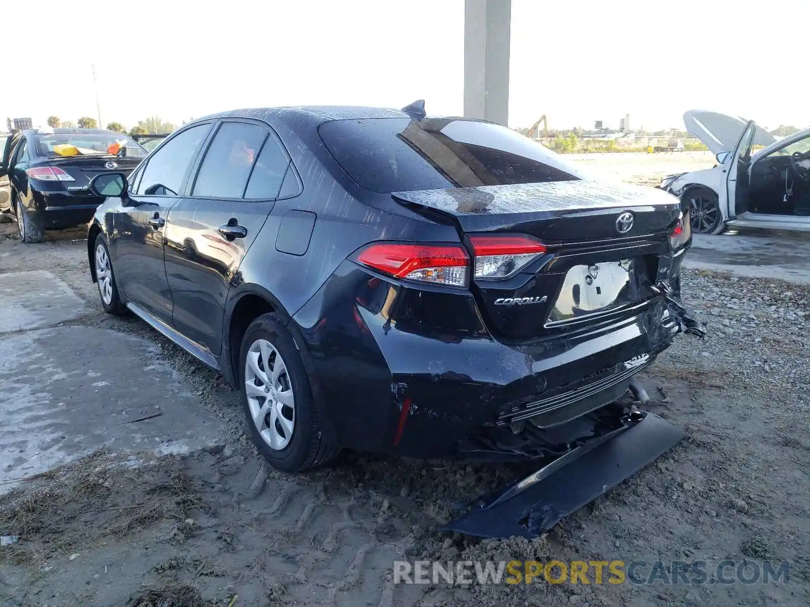 3 Photograph of a damaged car 5YFEPRAE5LP086920 TOYOTA COROLLA 2020