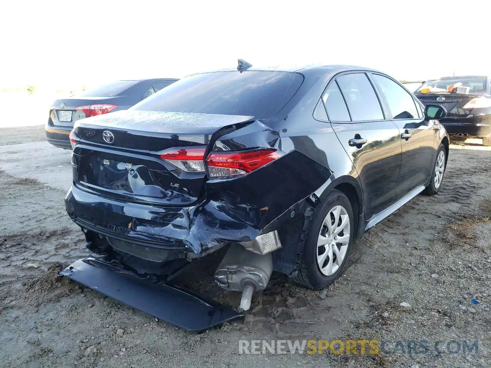 4 Photograph of a damaged car 5YFEPRAE5LP086920 TOYOTA COROLLA 2020