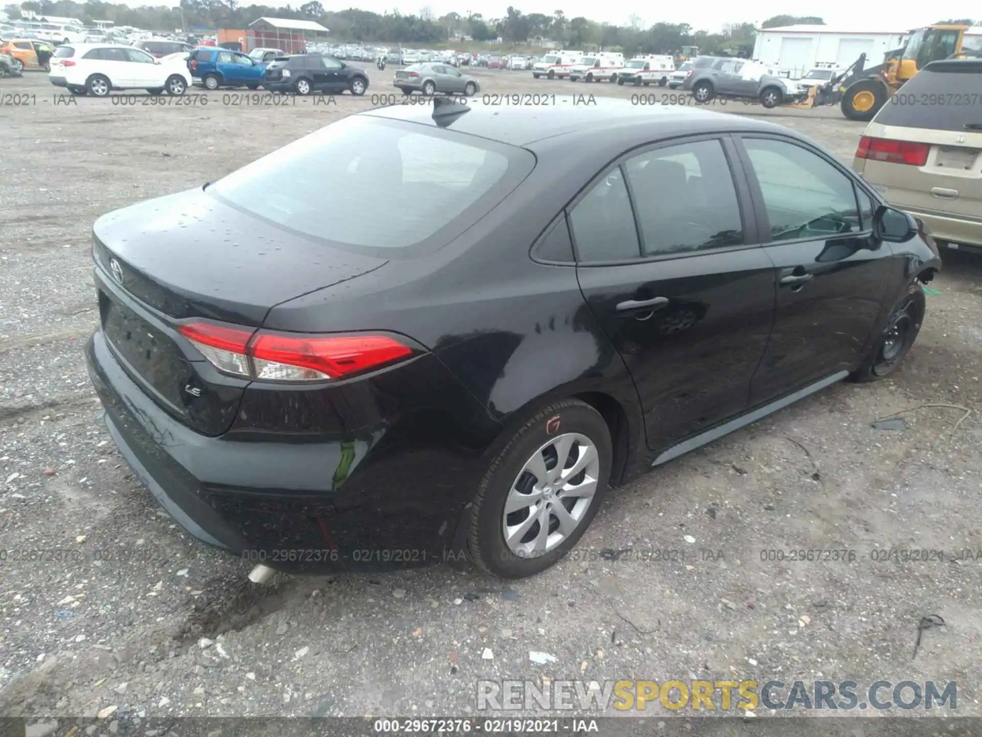 4 Photograph of a damaged car 5YFEPRAE5LP087193 TOYOTA COROLLA 2020