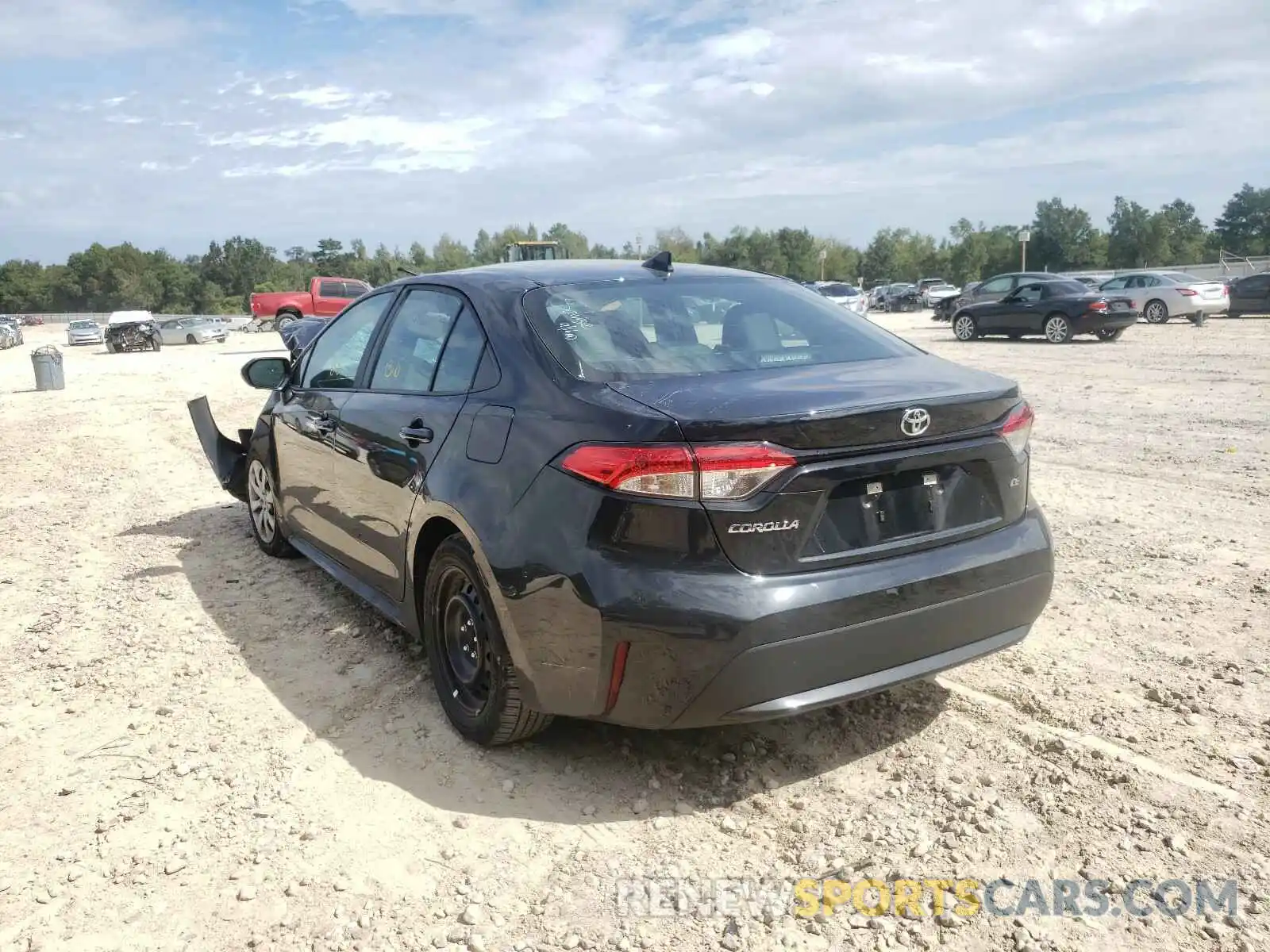 3 Photograph of a damaged car 5YFEPRAE5LP087727 TOYOTA COROLLA 2020