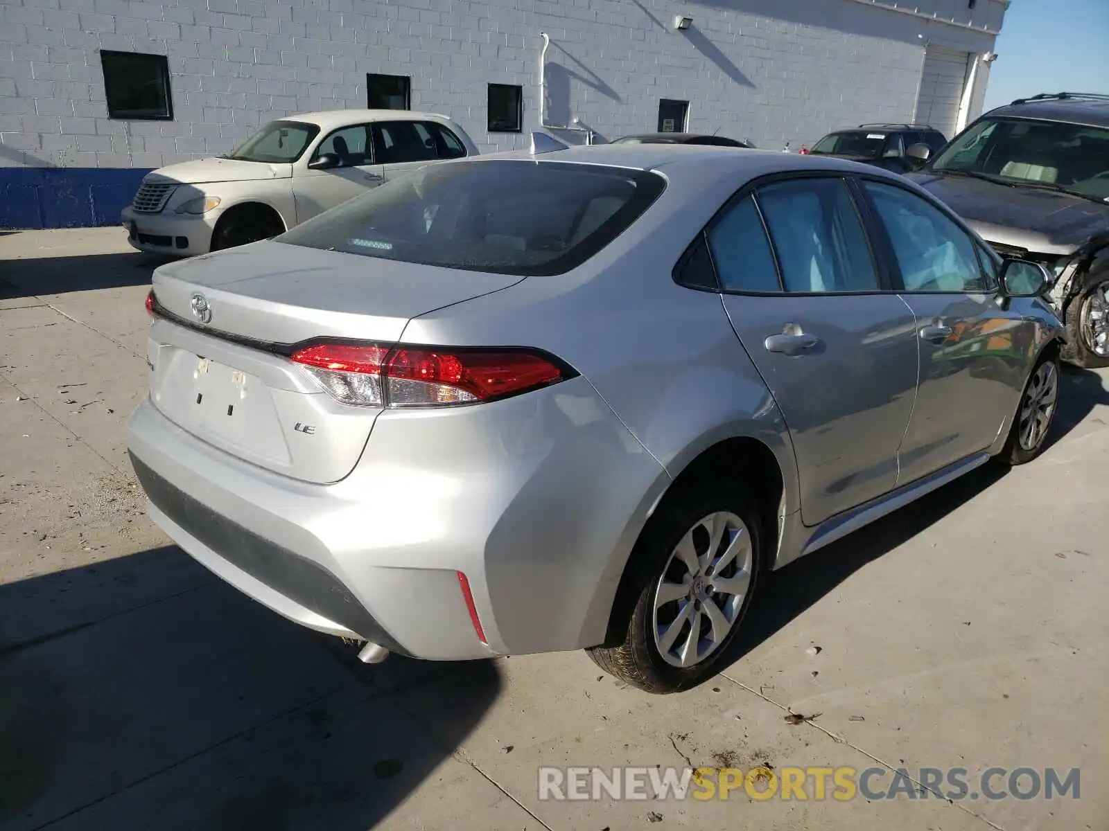 4 Photograph of a damaged car 5YFEPRAE5LP088277 TOYOTA COROLLA 2020