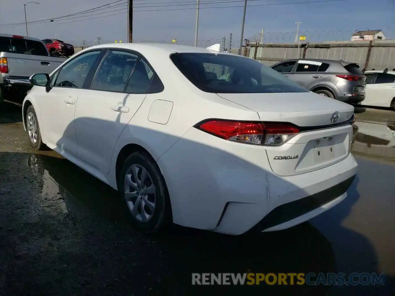 3 Photograph of a damaged car 5YFEPRAE5LP089512 TOYOTA COROLLA 2020