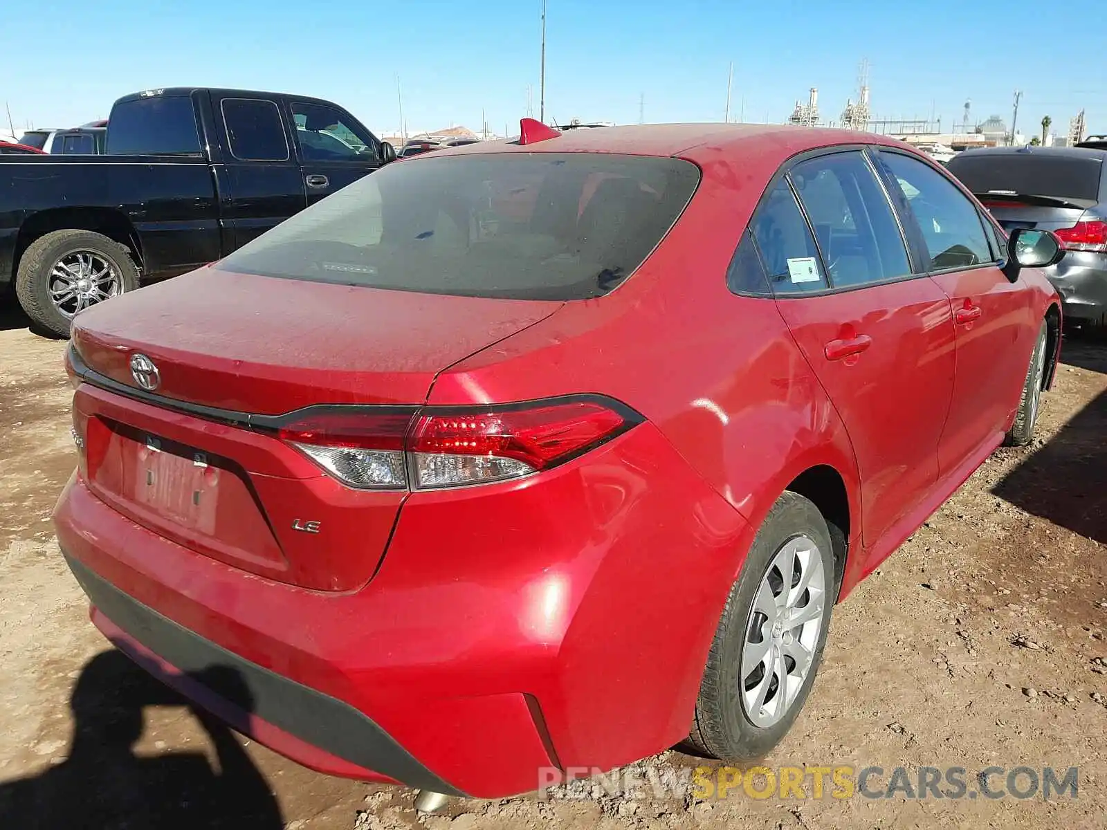 4 Photograph of a damaged car 5YFEPRAE5LP091695 TOYOTA COROLLA 2020