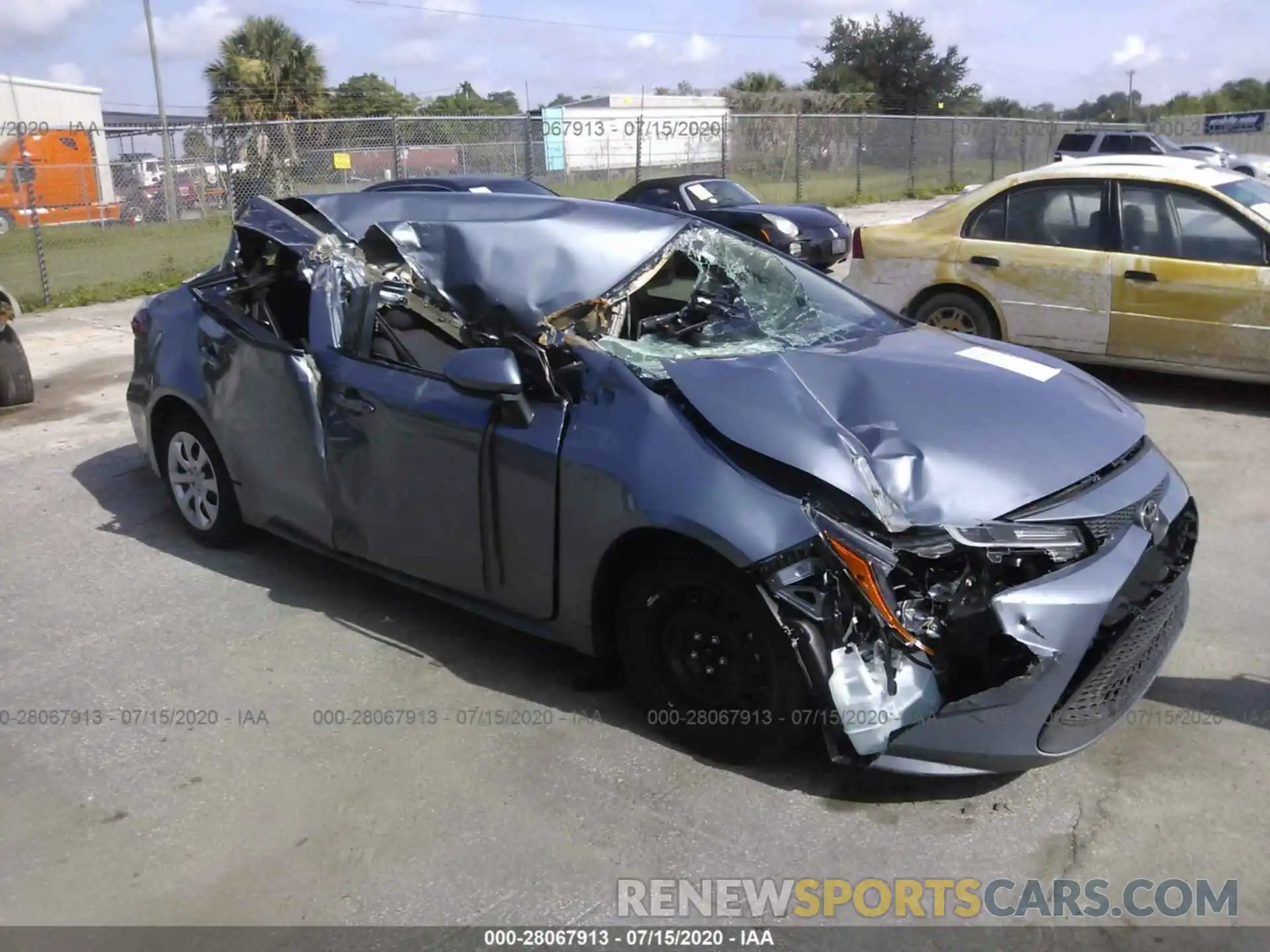 1 Photograph of a damaged car 5YFEPRAE5LP092412 TOYOTA COROLLA 2020