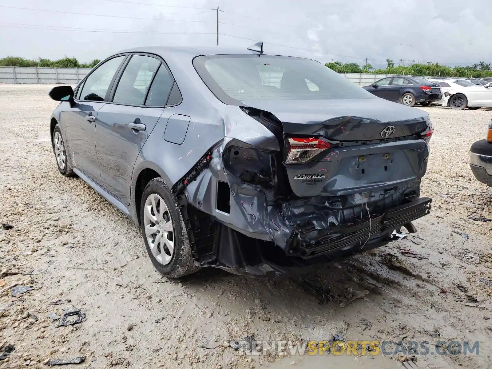 3 Photograph of a damaged car 5YFEPRAE5LP093012 TOYOTA COROLLA 2020